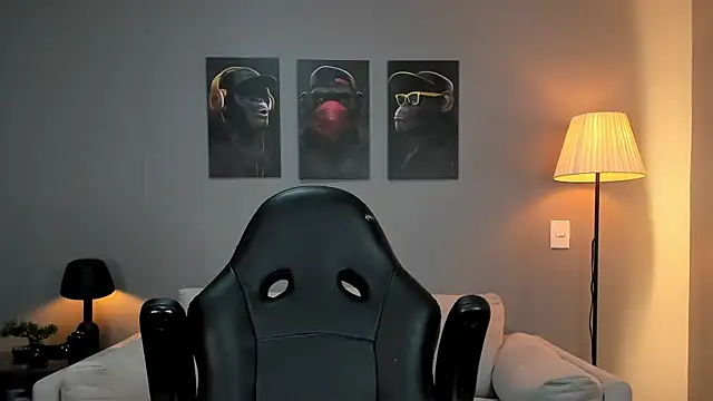 ApoloMakris online show from 4, 11, 2025