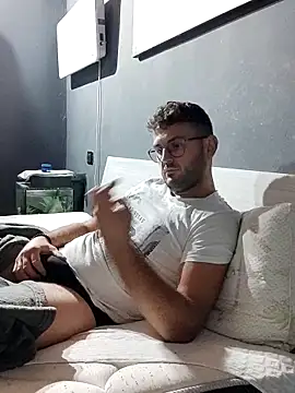 Snapshot of TheKing966 chatting on 30, 9, 2025 TheKing966 online show from 30, 9, 2025