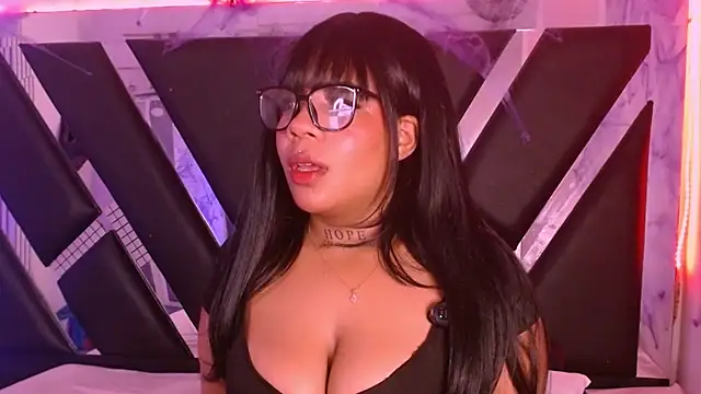 MelannyTylor online show from 8, 10, 2025