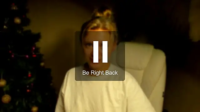 foxy blond online show from 17, 12, 2025