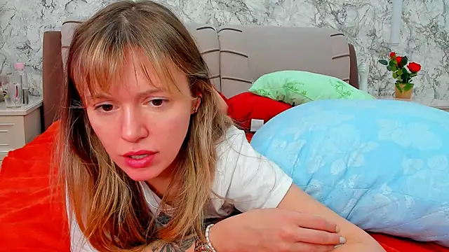 foxy blond online show from 16, 3, 2026