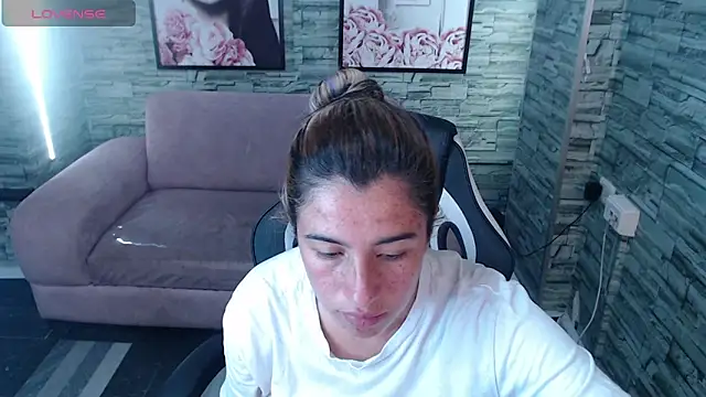 Snapshot of Valerie_b chatting on 7, 2, 2025 Valerie b online show from 7, 2, 2025