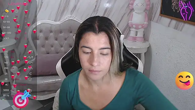 Snapshot of Valerie_b chatting on 19, 3, 2025 Valerie b online show from 19, 3, 2025