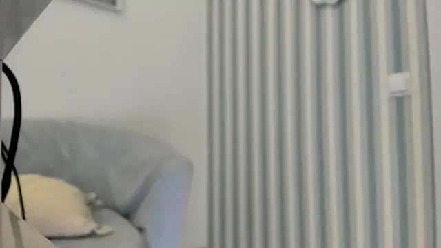 Snapshot of SakuFox chatting on 20, 1, 2025 SakuFox online show from 20, 1, 2025
