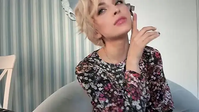 Snapshot of SakuFox chatting on 13, 3, 2025 SakuFox online show from 13, 3, 2025
