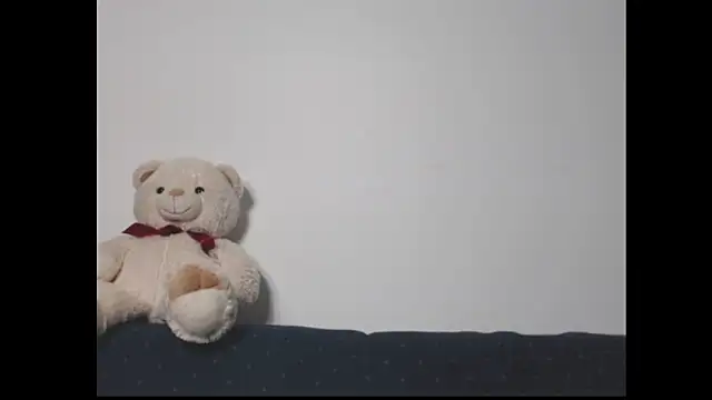 Snapshot of Lucydiabbla chatting on 19, 11, 2025 Lucydiabbla online show from 19, 11, 2025