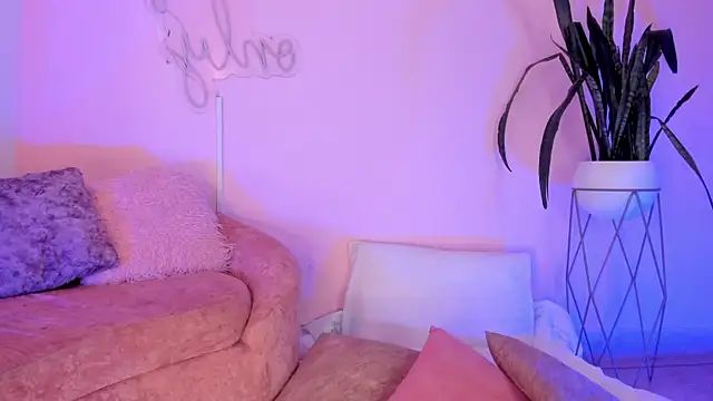 Lucy Vega online show from 6, 1, 2026