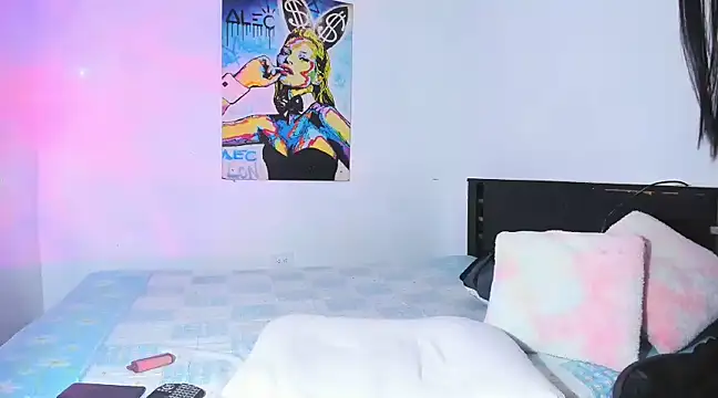 xhellend07x online show from 4, 12, 2024