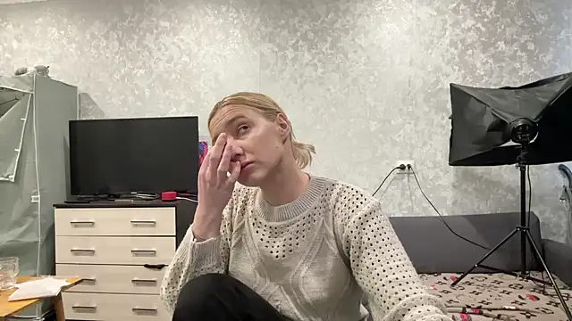Snapshot of AnneBall chatting on 25, 1, 2025 AnneBall online show from 25, 1, 2025