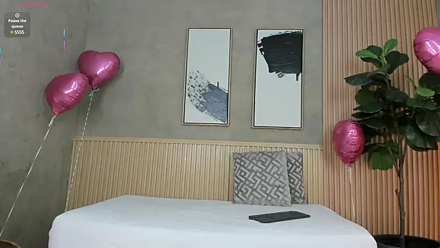 Snapshot of nina_soul chatting on 16, 2, 2025 nina soul online show from 16, 2, 2025