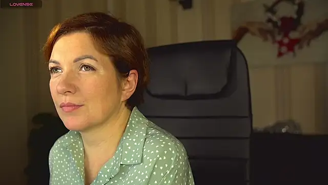 Snapshot of Katherine_Fox chatting on 22, 12, 2024 Katherine Fox online show from 22, 12, 2024