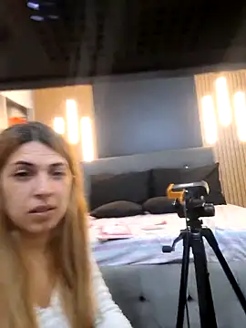 Snapshot of EvaaLovia1 chatting on 21, 2, 2026 EvaaLovia1 online show from 21, 2, 2026