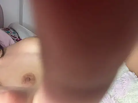 EsmeraldaLindsey online show from 1, 2, 2025