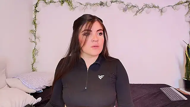 Amara vega online show from 1, 6, 2026