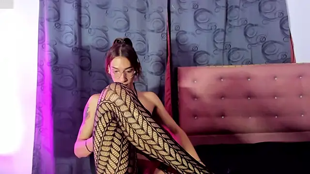 khandyzBlum online show from 11, 4, 2026