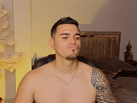 Snapshot of Axel_Big_cock chatting on 2, 7, 2026 Axel Big cock online show from 2, 7, 2026