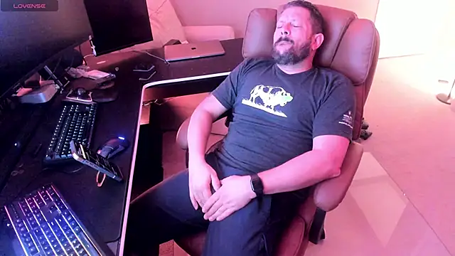 boytoyfrindles online show from 2, 3, 2026