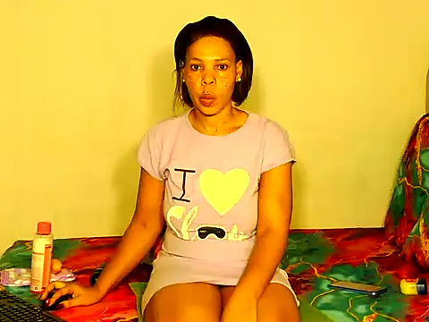 White Porshe online show from 17, 11, 2025