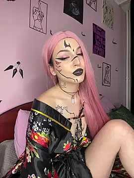 MoonAgnes online show from 4, 1, 2025