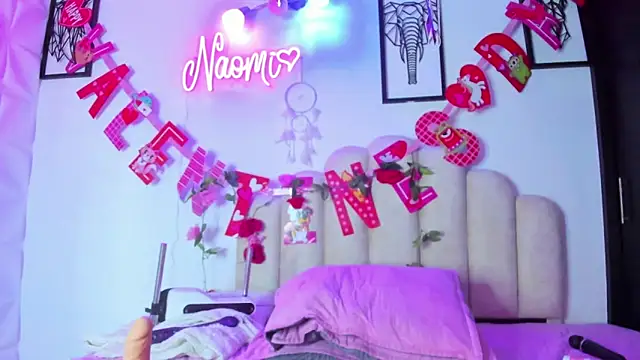 NaomiAsha online show from 13, 2, 2025