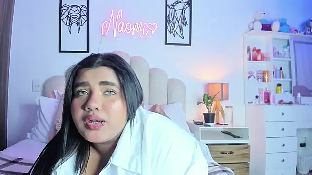NaomiAsha online show from 6, 7, 2026