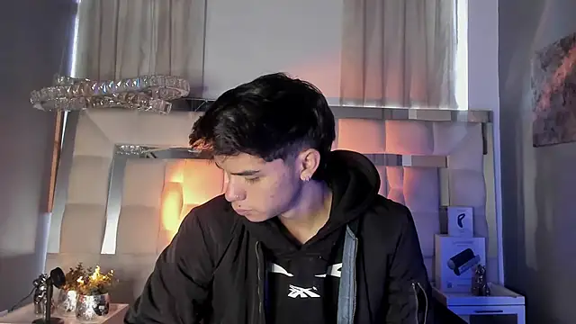 Snapshot of AndyPalmer_ chatting on 19, 2, 2025 AndyPalmer online show from 19, 2, 2025