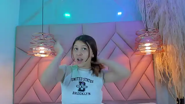 AngelaaCute  online show from 8, 1, 2025