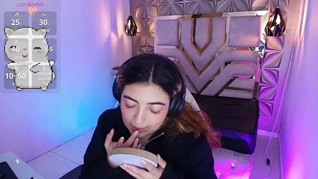 meraki fraise online show from 28, 9, 2025