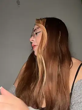 NatyOlson online show from 3, 10, 2025