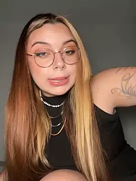 NatyOlson online show from 24, 10, 2025