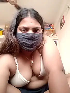 Hotmilfxox online show from 18, 12, 2024