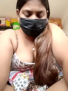 Hotmilfxox online show from 27, 1, 2025