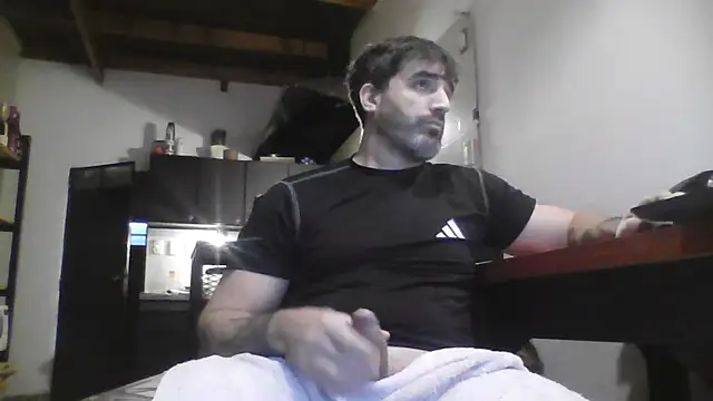 Snapshot of ozzypsico13 chatting on 1, 6, 2026 ozzypsico13 online show from 1, 6, 2026
