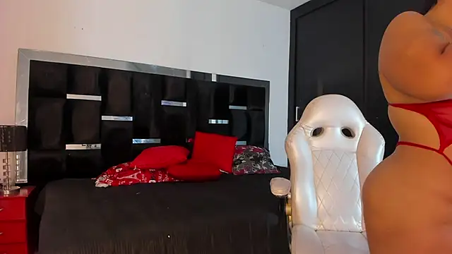 Tasha Sant online show from 14, 11, 2025