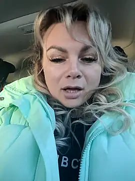 candy queeen online show from 15, 4, 2026