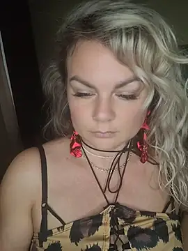 candy queeen online show from 10, 7, 2026