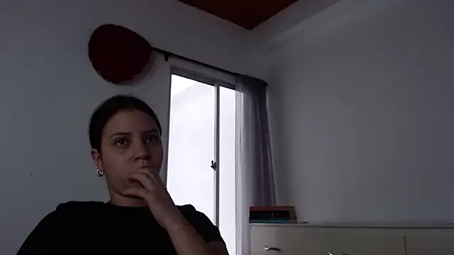 melody  bleir online show from 9, 4, 2026