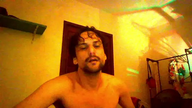 Snapshot of couplemilk chatting on 7, 6, 2026 couplemilk online show from 7, 6, 2026