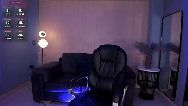 DolcieElliot online show from 10, 3, 2025