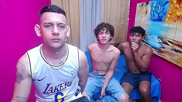 hugecocks hot online show from 14, 1, 2026