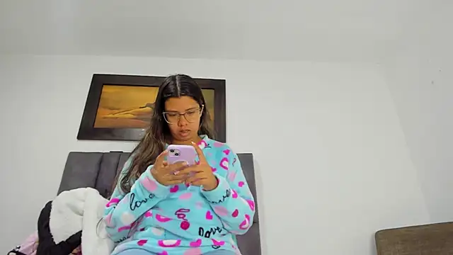 Vahiolet smith online show from 6, 2, 2026