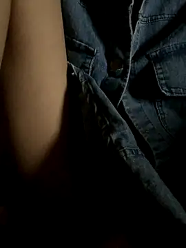 Asianmombigasss online show from 11, 10, 2025