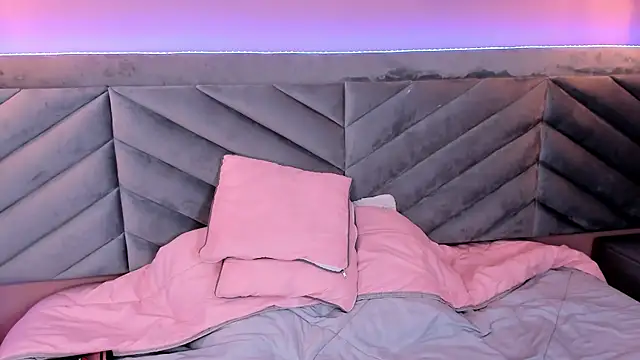 Ary thompson   online show from 30, 1, 2025