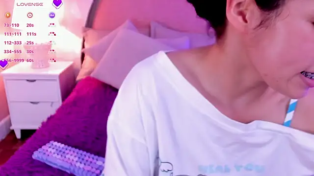 angeline teen online show from 22, 4, 2026