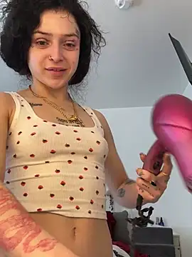 Snapshot of exoticmisfitt chatting on 7, 2, 2026 exoticmisfitt online show from 7, 2, 2026