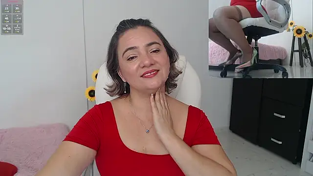 Snapshot of Ghada_milf chatting on 7, 12, 2024 Ghada milf online show from 7, 12, 2024
