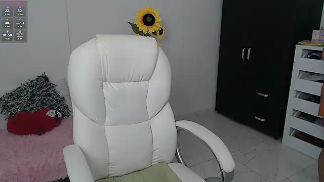 Snapshot of Ghada_milf chatting on 23, 12, 2024 Ghada milf online show from 23, 12, 2024