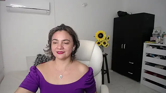 Snapshot of Ghada_milf chatting on 7, 3, 2025 Ghada milf online show from 7, 3, 2025