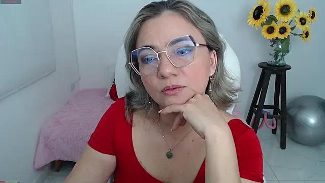 Snapshot of Ghada_milf chatting on 15, 9, 2025 Ghada milf online show from 15, 9, 2025