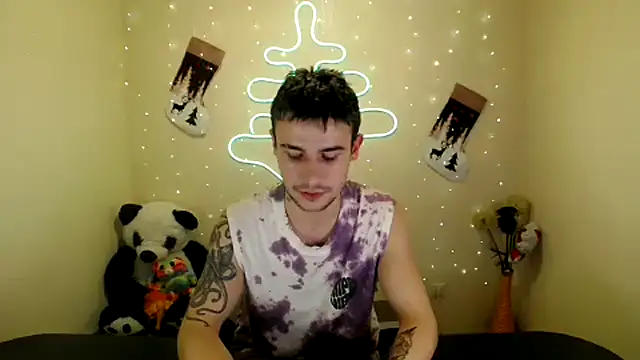 Snapshot of Mike_severi2 chatting on 12, 12, 2024 Mike severi2 online show from 12, 12, 2024